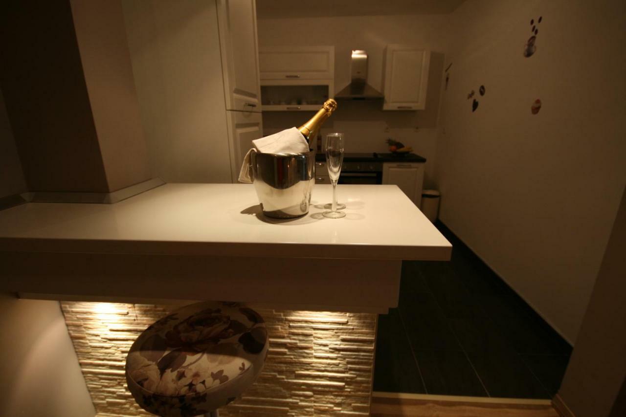 Holiday House Leona Otocac Luaran gambar