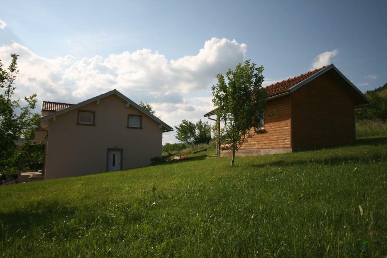 Holiday House Leona Otocac Luaran gambar