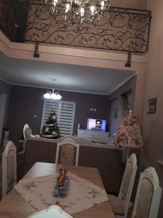 Holiday House Leona Otocac Luaran gambar