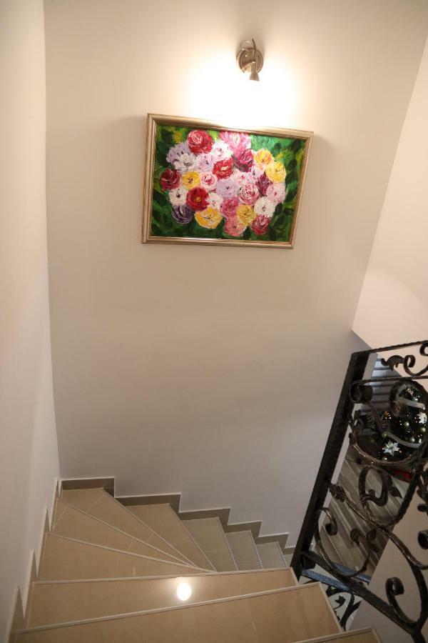 Holiday House Leona Otocac Luaran gambar
